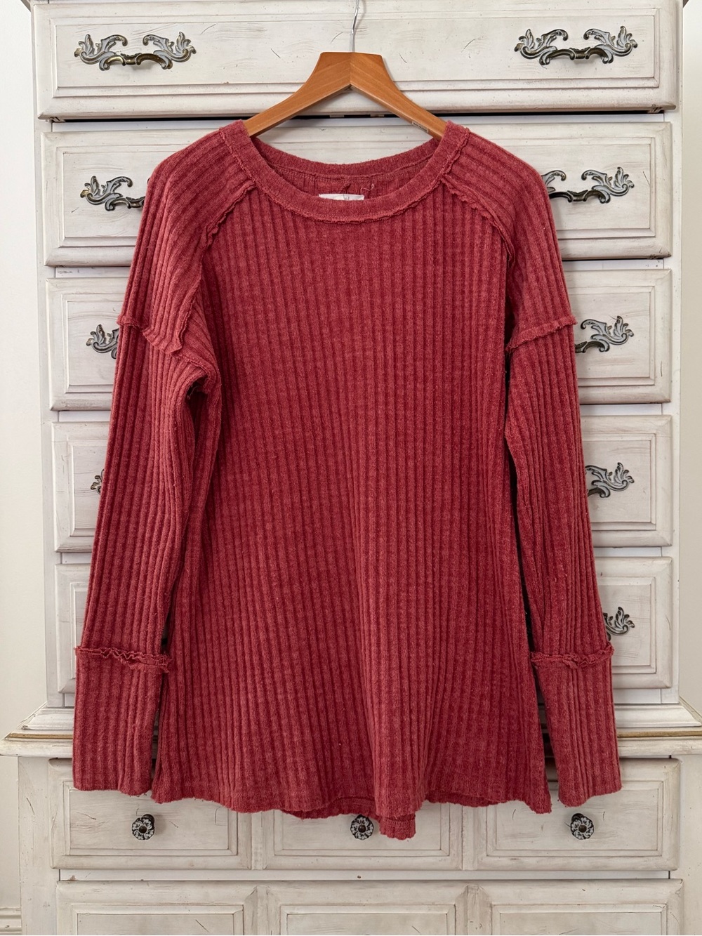 Vici Brick Red Ribbed Long Sleeve Top